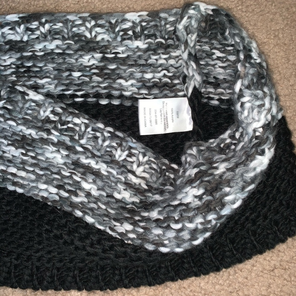 Scarf - Picture 2 of 2